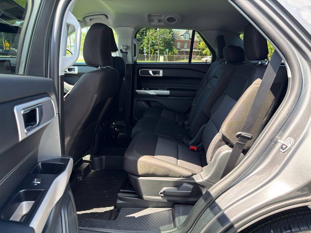 Used 2024 Ford Explorer XLT AWD/4WD image 15