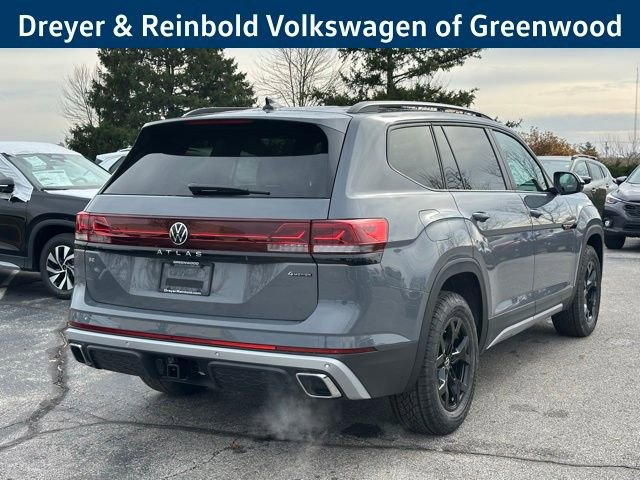 New 2026 Volkswagen Atlas Peak Edition image 7