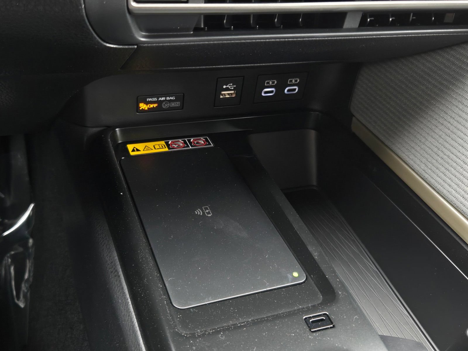 Used 2026 Toyota Camry SE FWD image 17