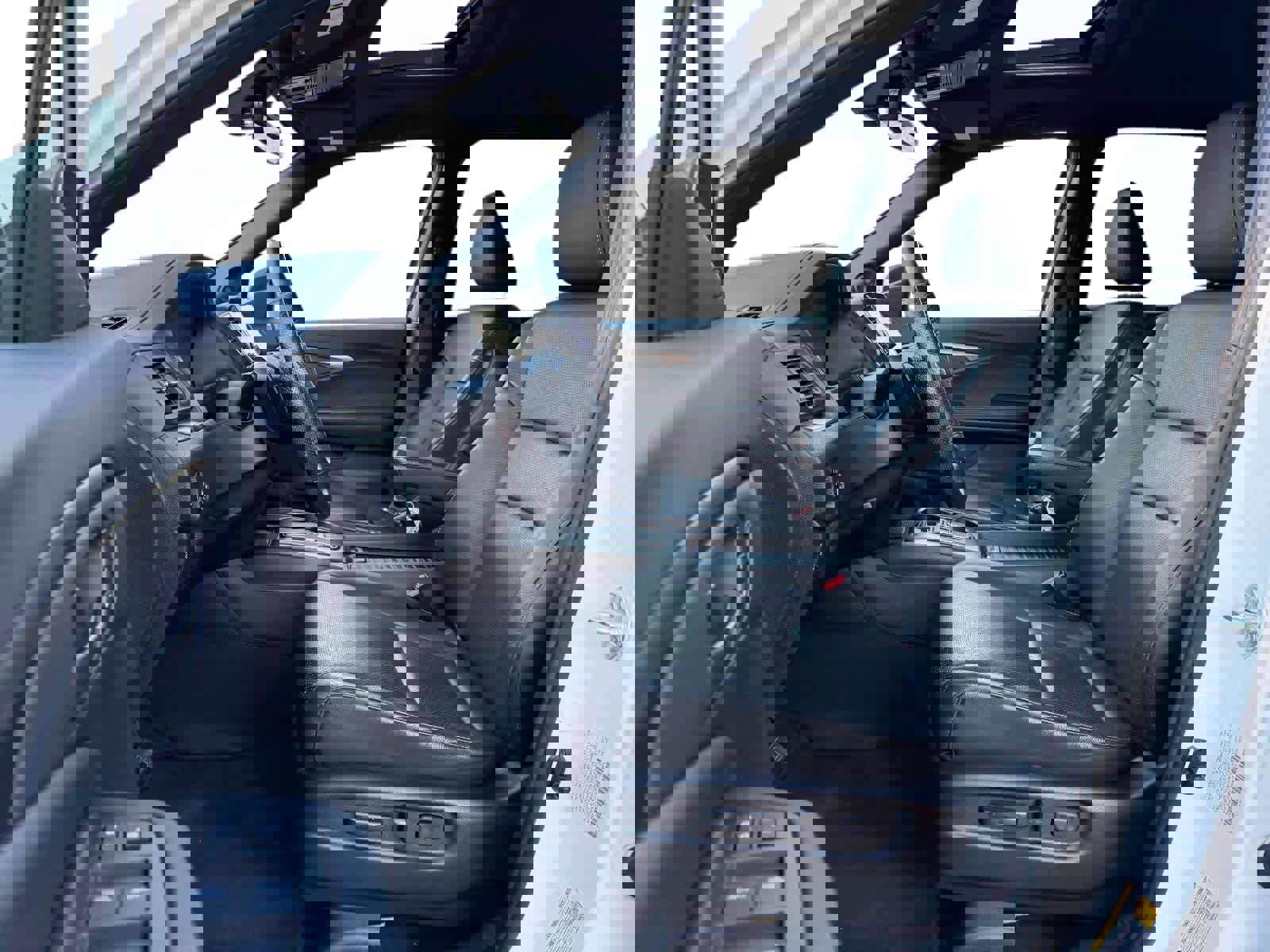 Used 2023 Honda Passport EX-L image 12