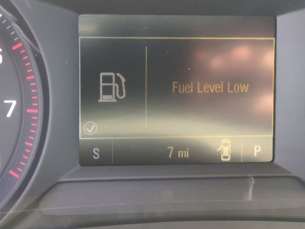 Used 2023 Chevrolet TrailBlazer LS FWD image 12