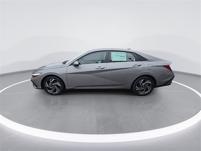 New 2025 Hyundai Elantra Limited image 5