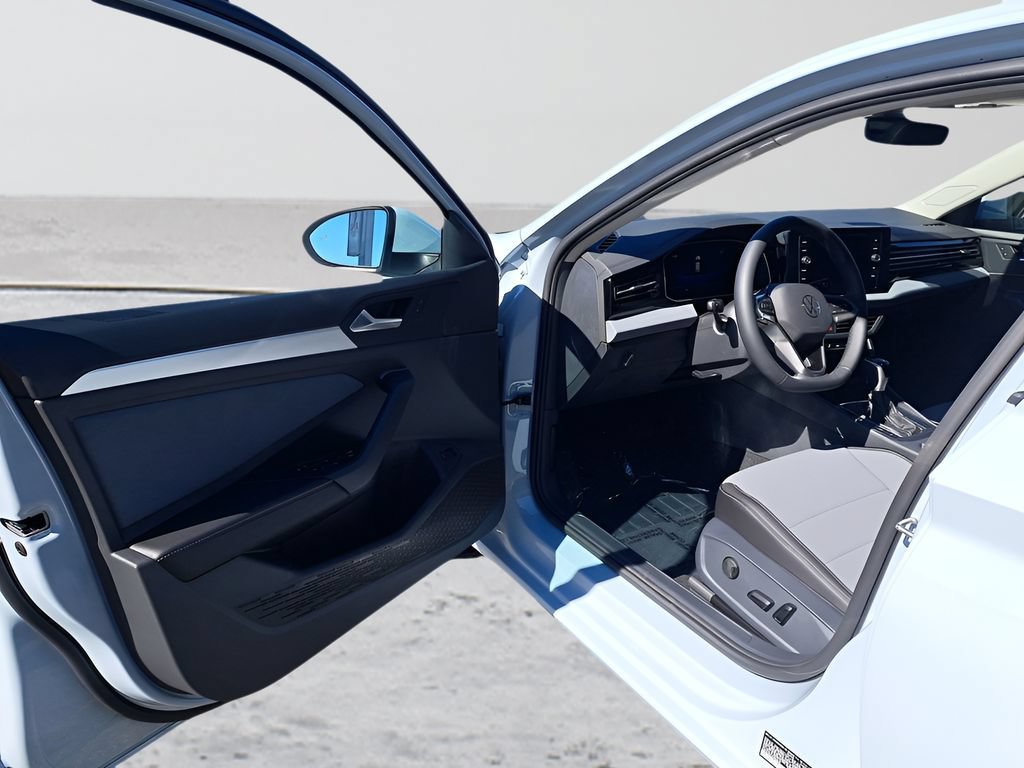 New 2026 Volkswagen Jetta SE FWD image 8