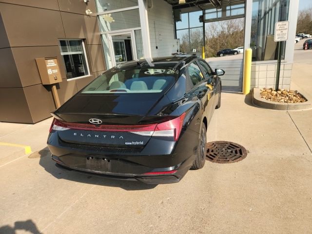 Used 2023 Hyundai Elantra Blue FWD image 7