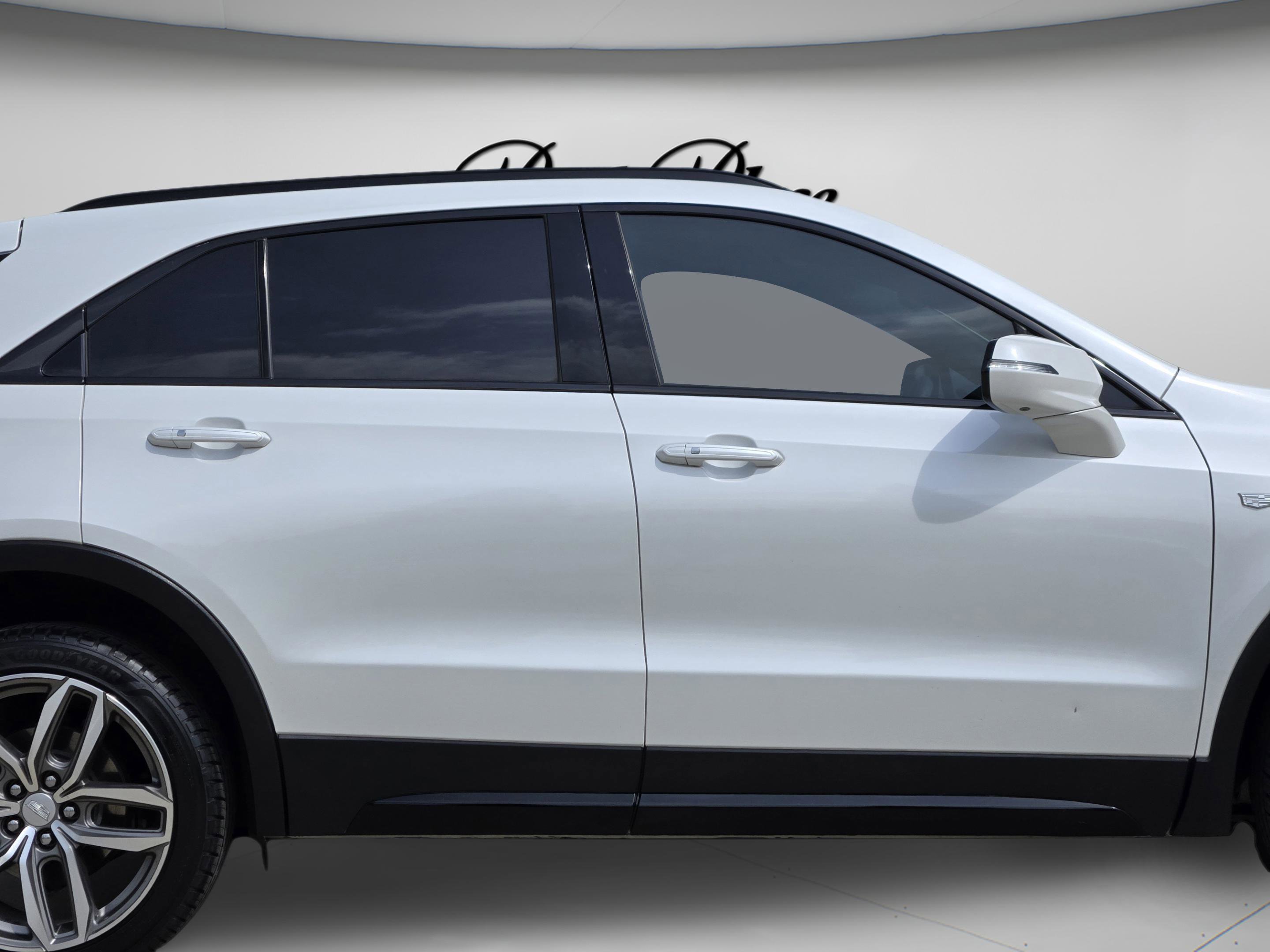 Used 2023 Cadillac XT4 Sport w/ Enhanced Visibility Package image 29