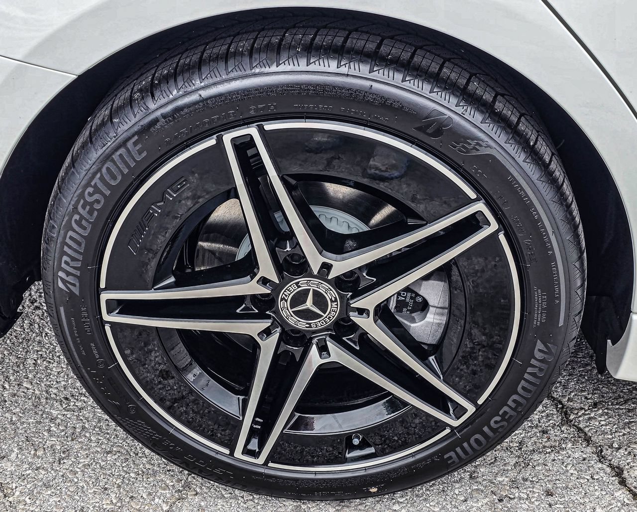 New 2026 Mercedes-Benz C 300 4MATIC Sedan image 8