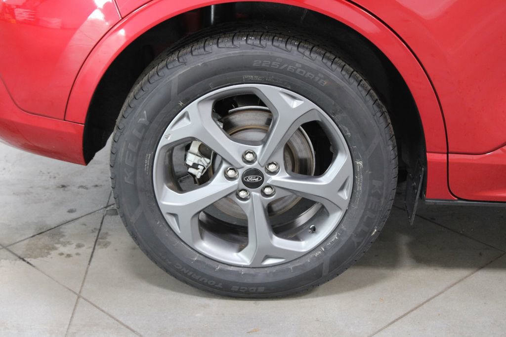 Used 2024 Ford Escape ST-Line image 14