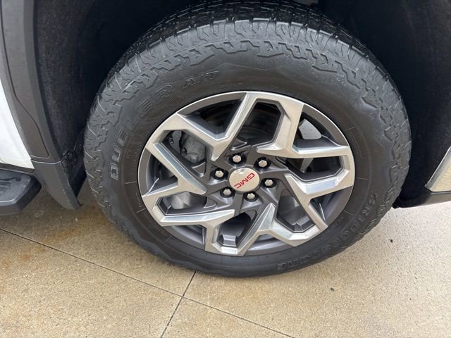 Used 2023 GMC Sierra 1500 SLT w/ SLT Premium Package image 10