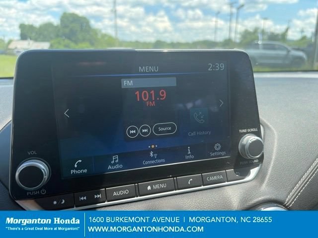 Used 2024 Nissan Sentra SV FWD image 18
