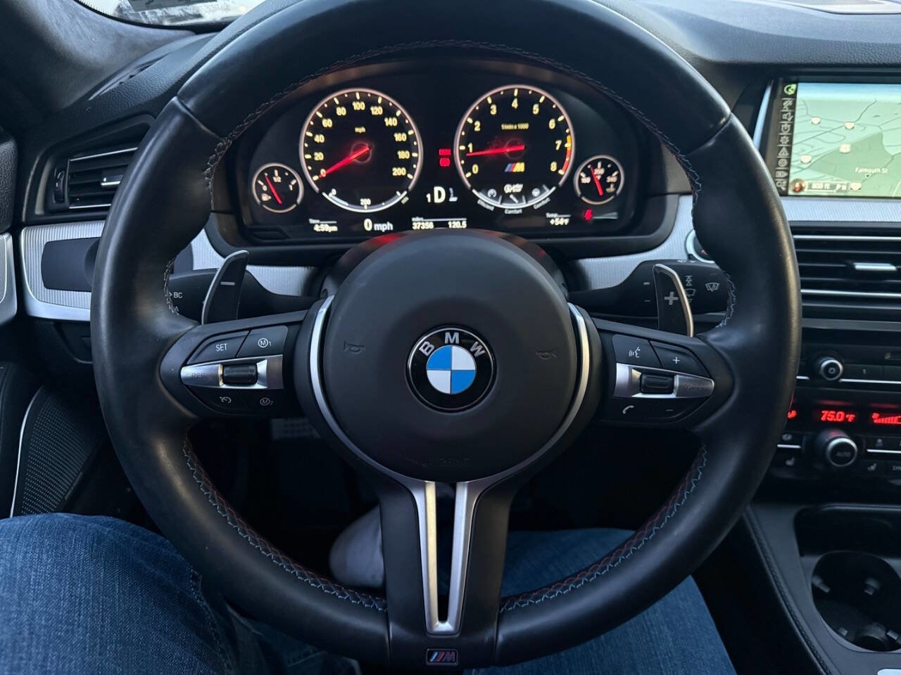 Used 2014 BMW M5 image 12