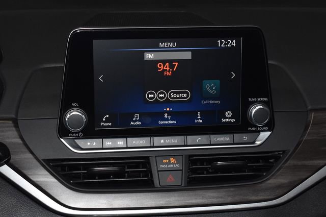 Used 2024 Nissan Altima 2.5 SV image 17