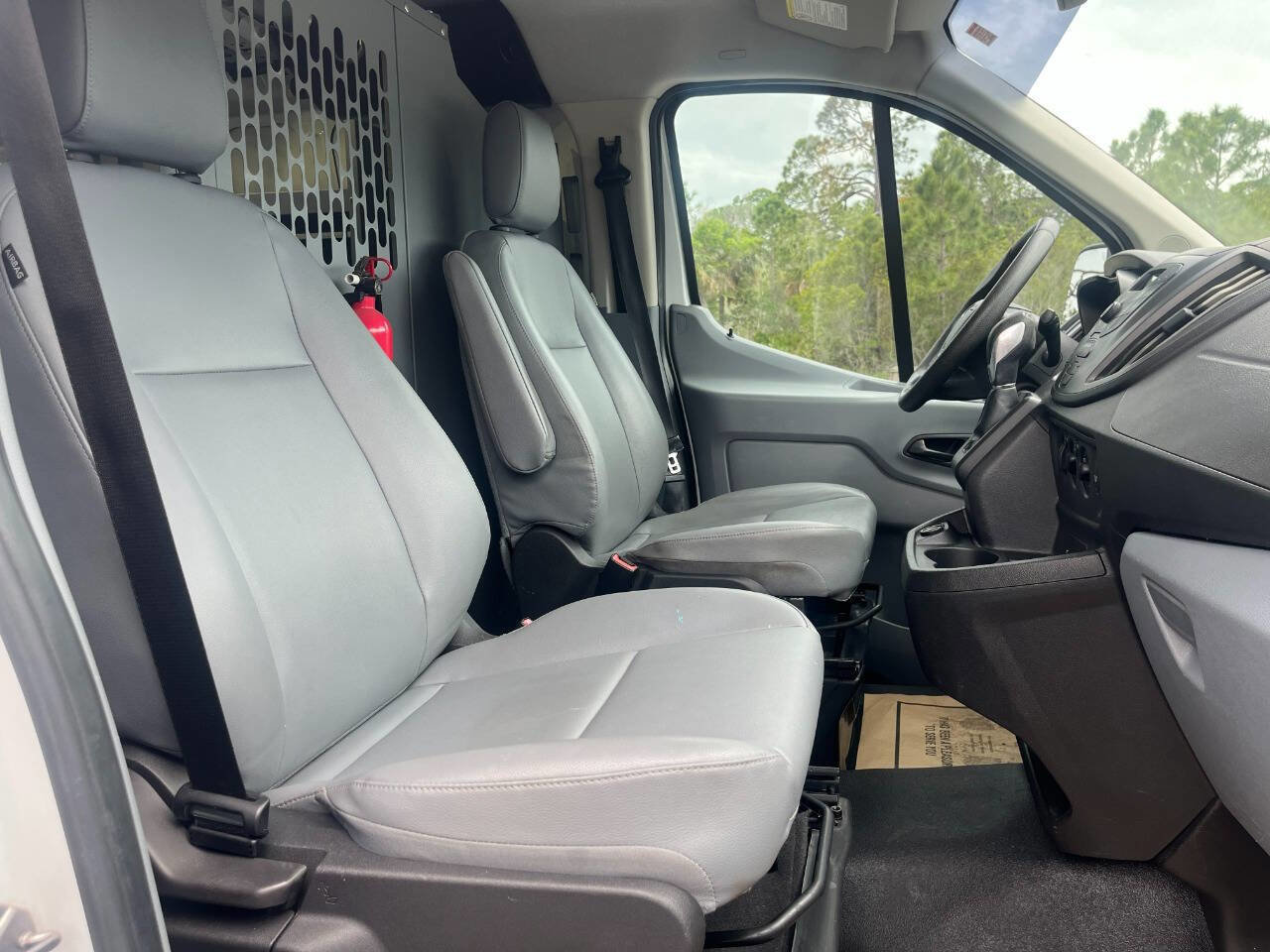 Used 2017 Ford Transit 250 250 3dr SWB Low Roof Cargo Van image 22