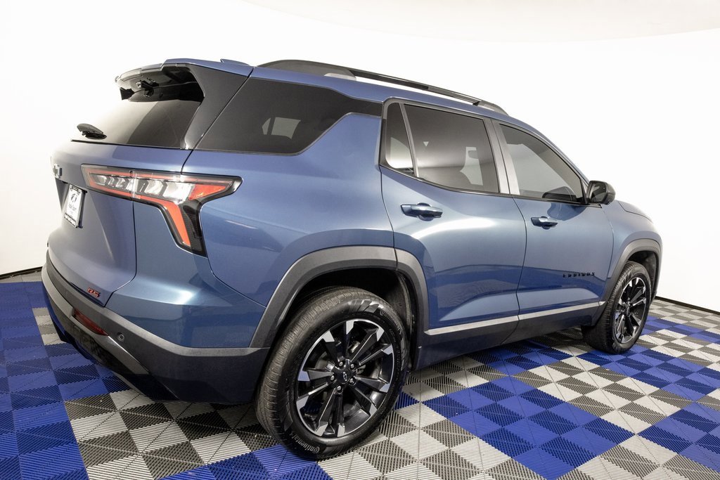 Used 2025 Chevrolet Equinox RS w/ Safety and Technology Package image 5