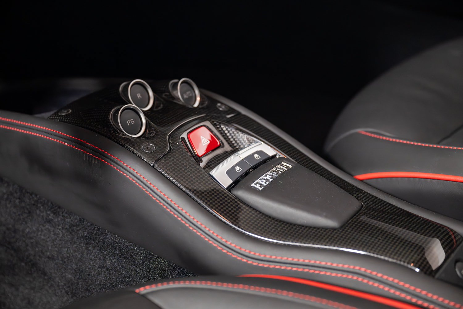 Used 2011 Ferrari 458 Italia Coupe RWD image 37