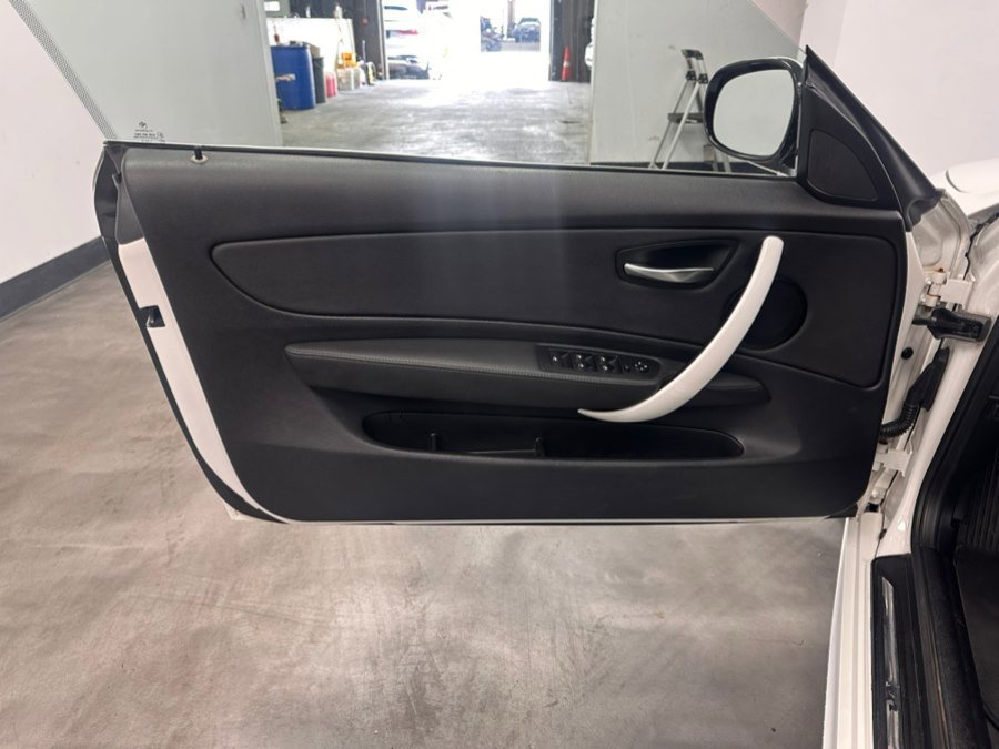 Used 2013 BMW 128i Convertible RWD image 46