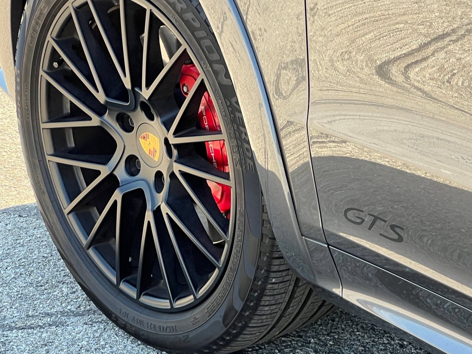 Certified 2023 Porsche Cayenne GTS AWD/4WD image 13