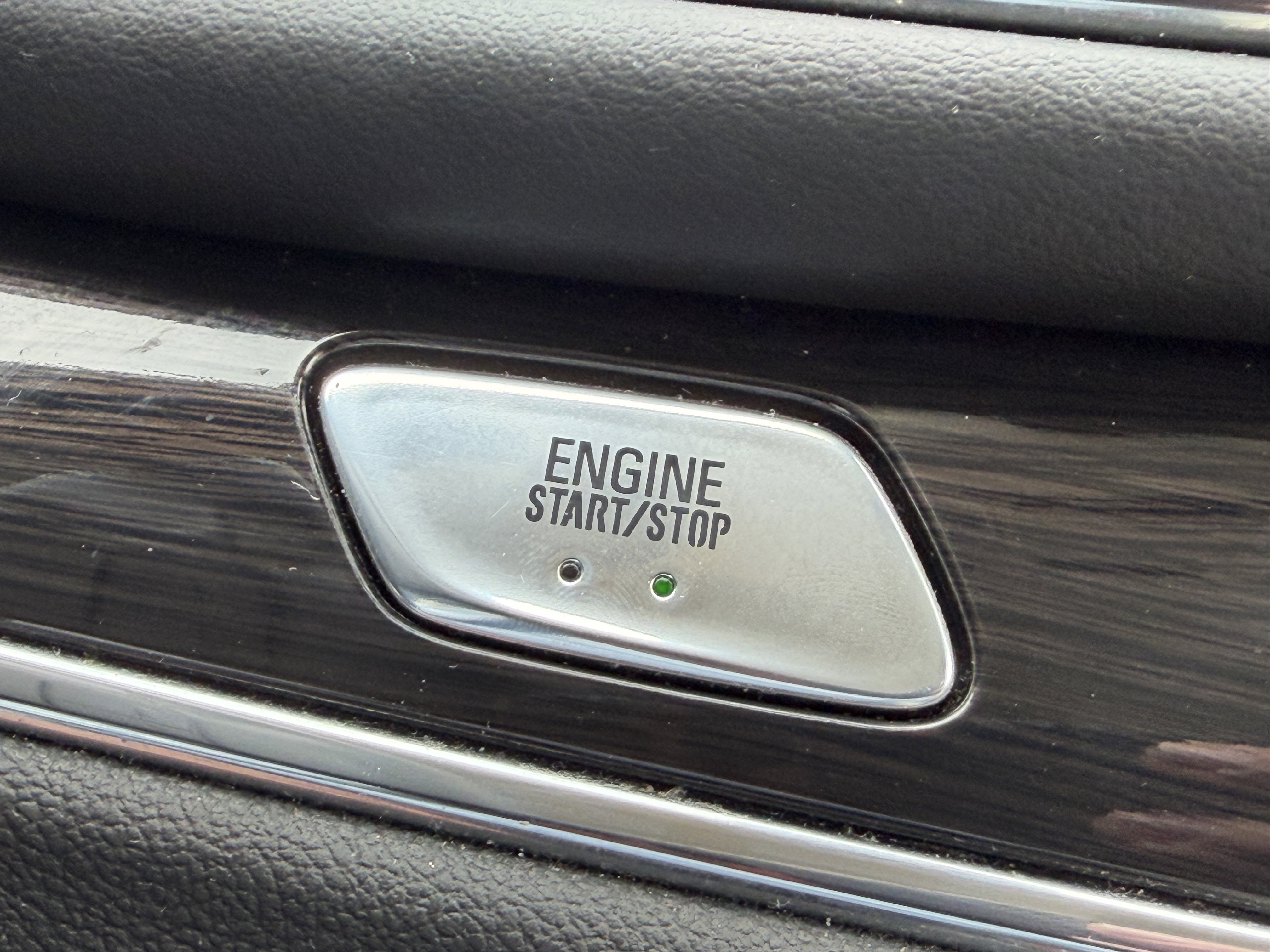 Used 2022 Buick Enclave Essence w/ Sport Touring Edition image 24