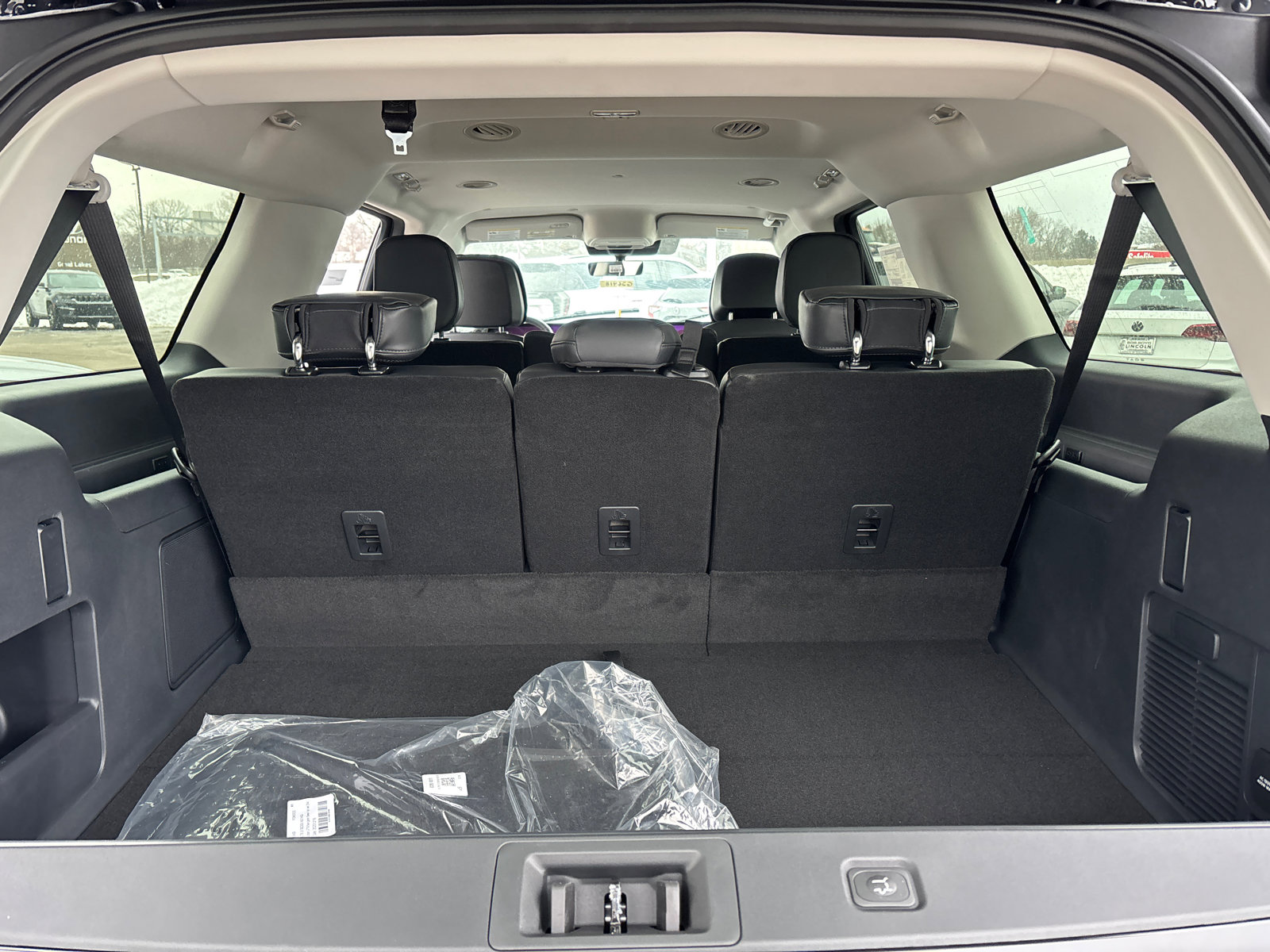 New 2026 Lincoln Navigator L Premier image 9