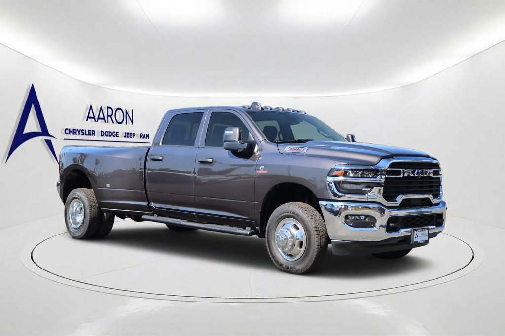 New 2026 RAM 3500 Tradesman AWD/4WD image 3