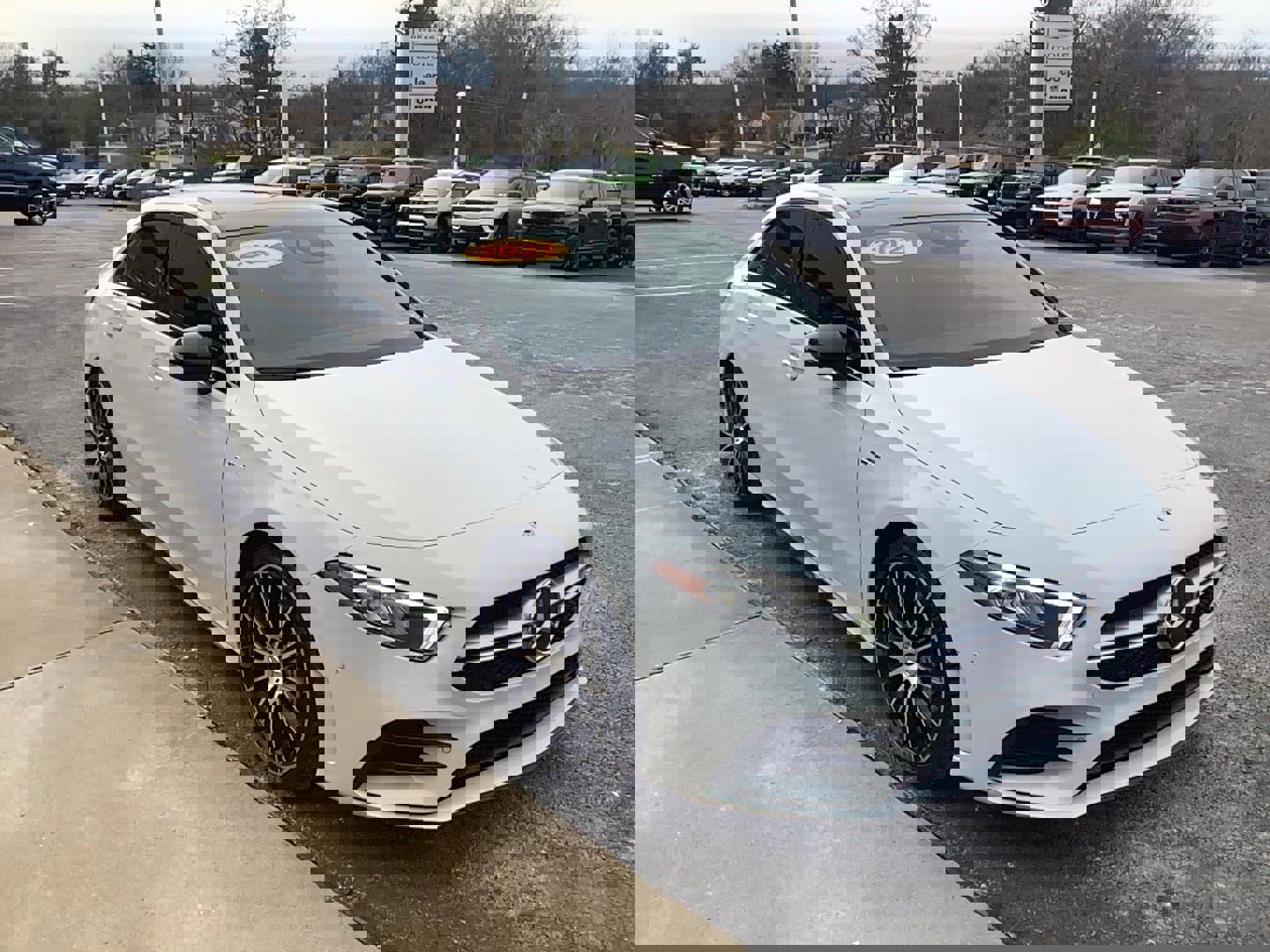 Used 2021 Mercedes-Benz A 35 AMG AMG A 35 image 3