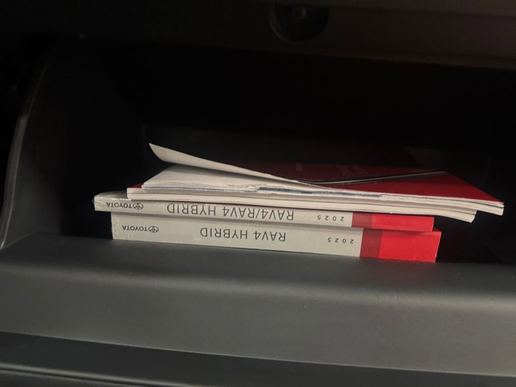 Used 2025 Toyota RAV4 XLE w/ Convenience Package image 18