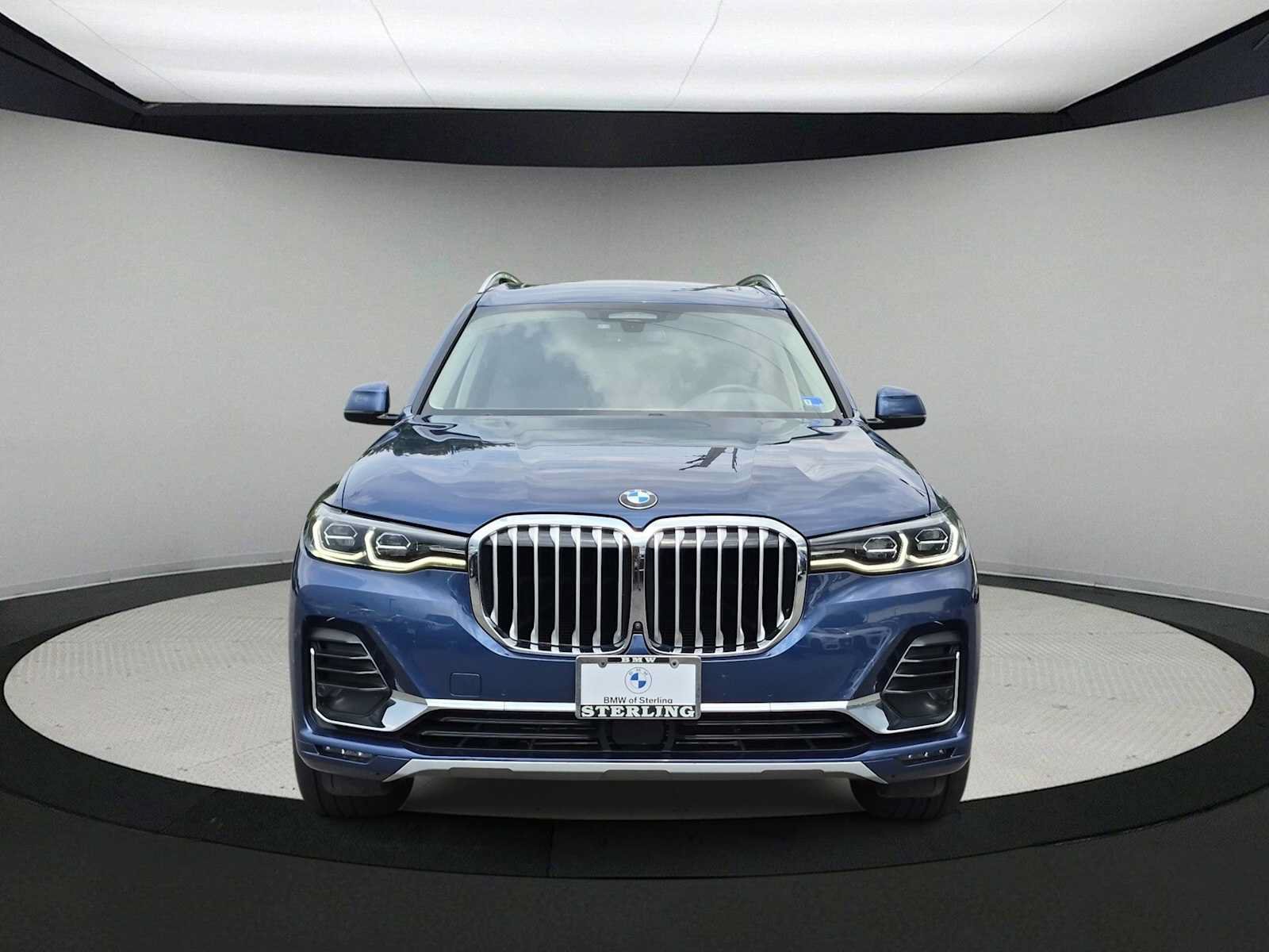 Used 2022 BMW X7 xDrive40i w/ Premium Package AWD/4WD image 3