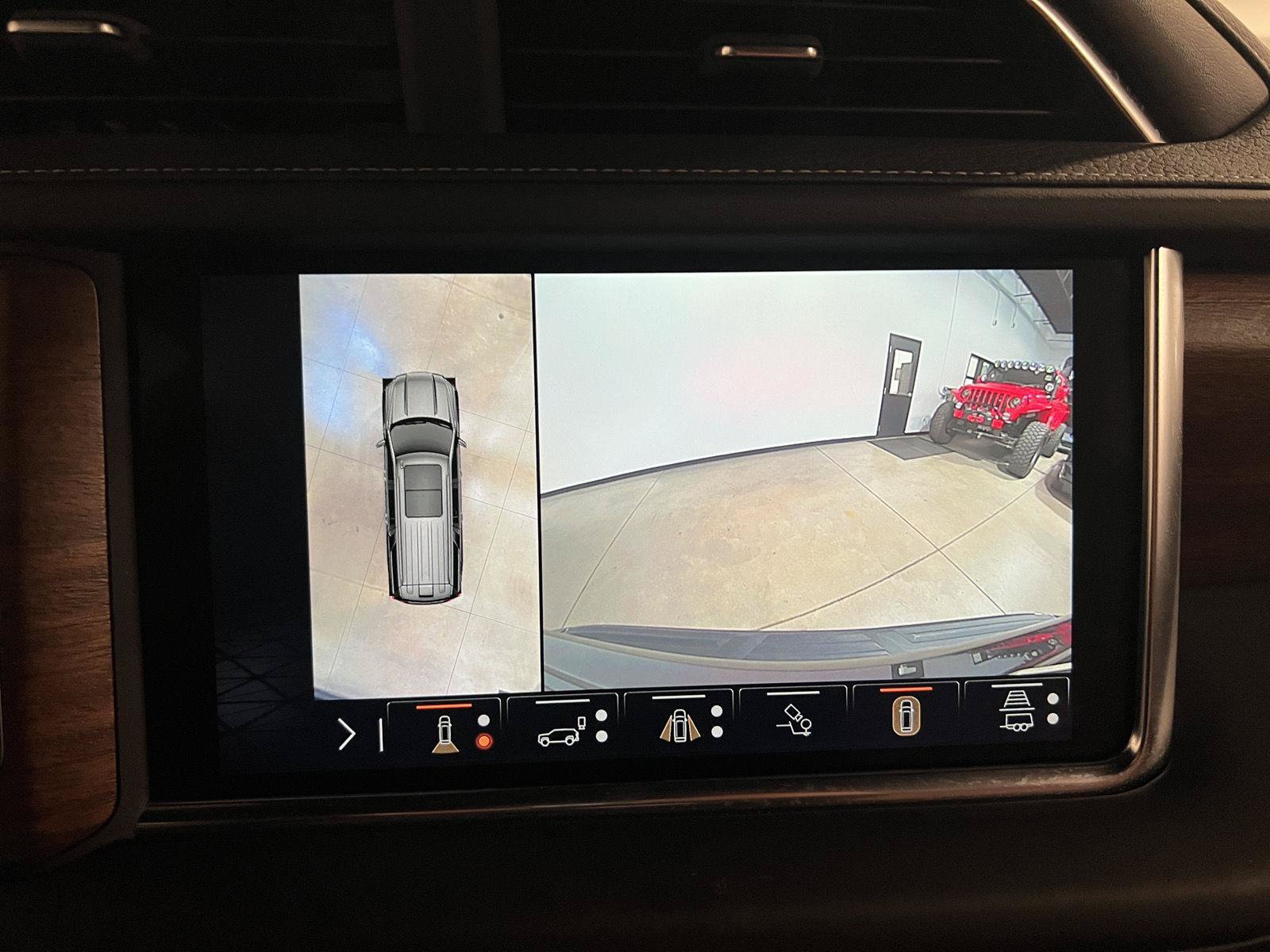 Used 2024 GMC Yukon Denali Ultimate AWD/4WD image 20