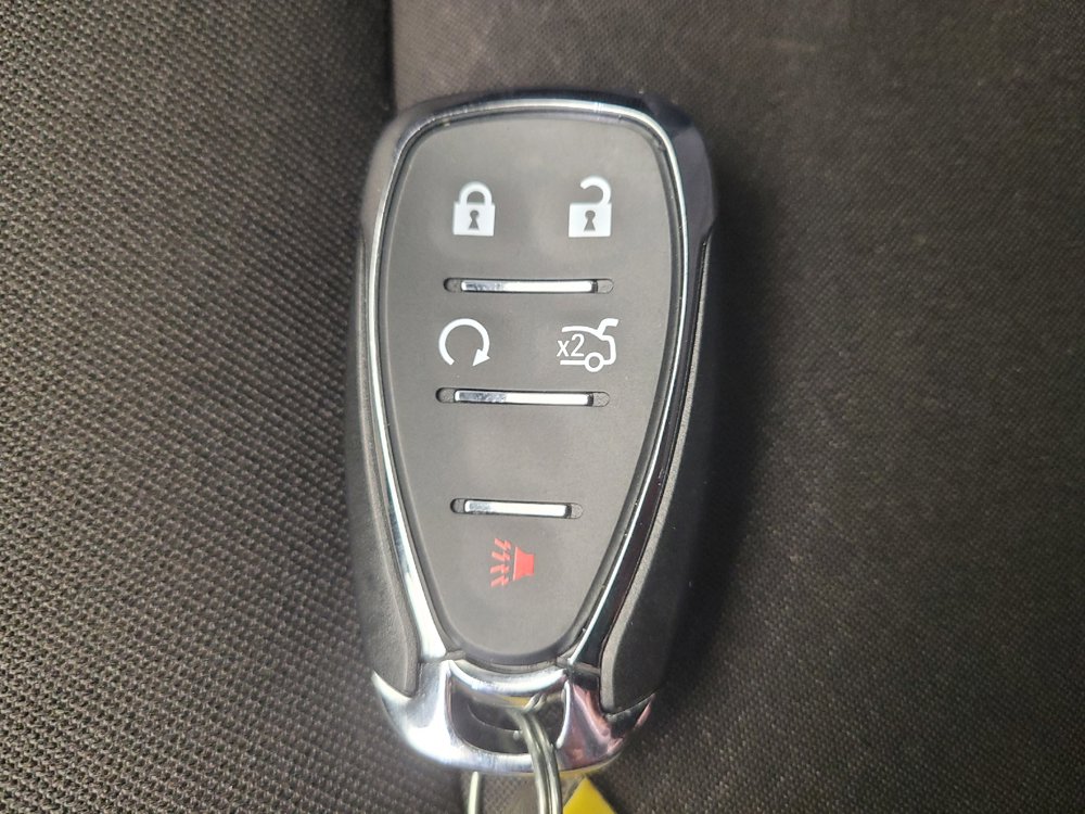 Used 2022 Chevrolet Malibu LT FWD image 32