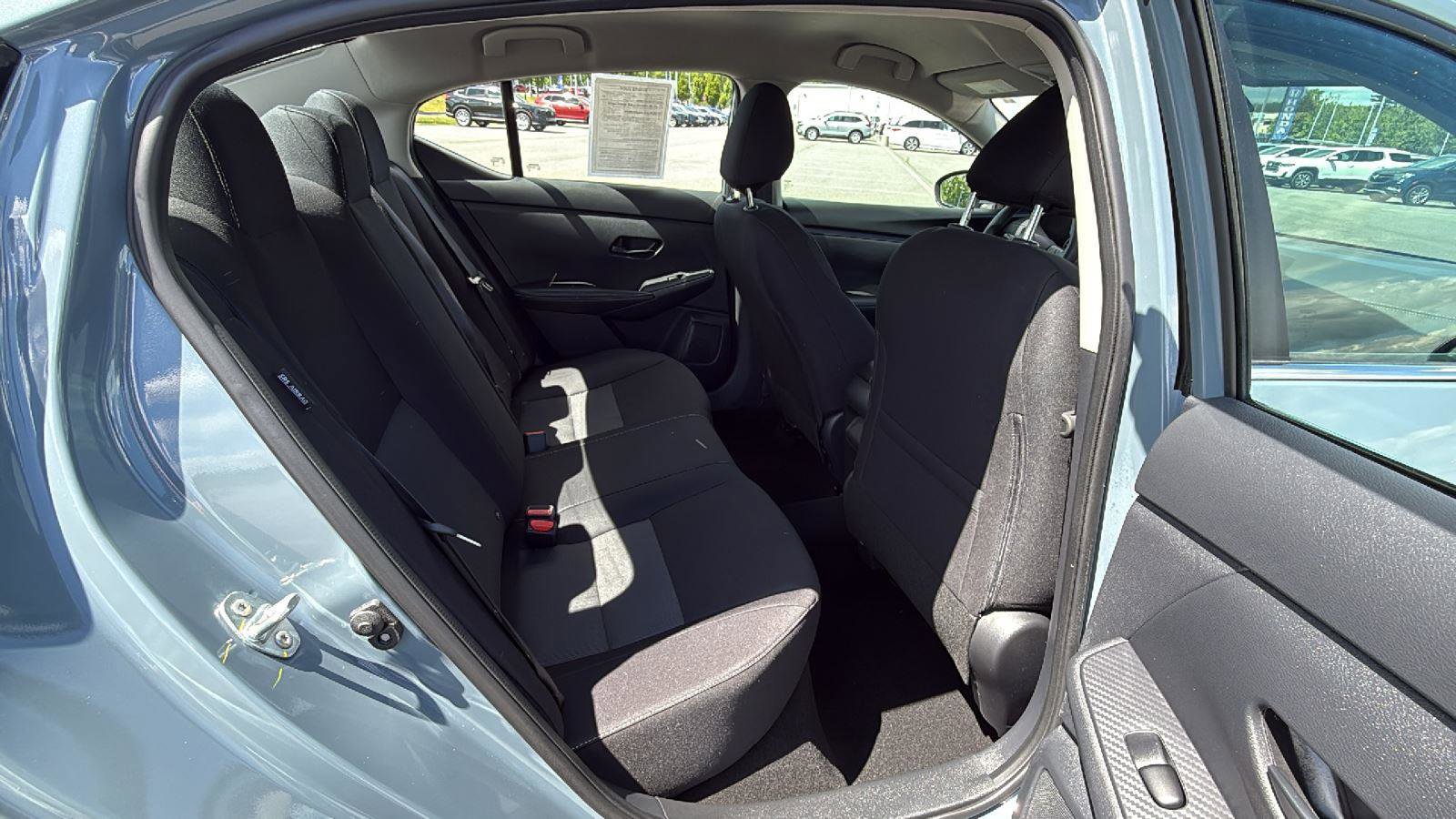 Used 2025 Nissan Sentra SV FWD image 19