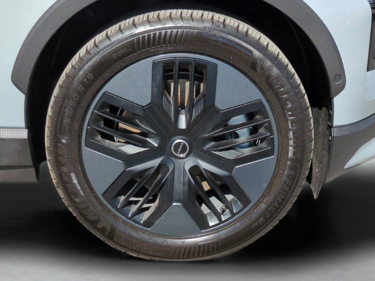 New 2026 Volvo EX30 Cross Country Ultra image 25