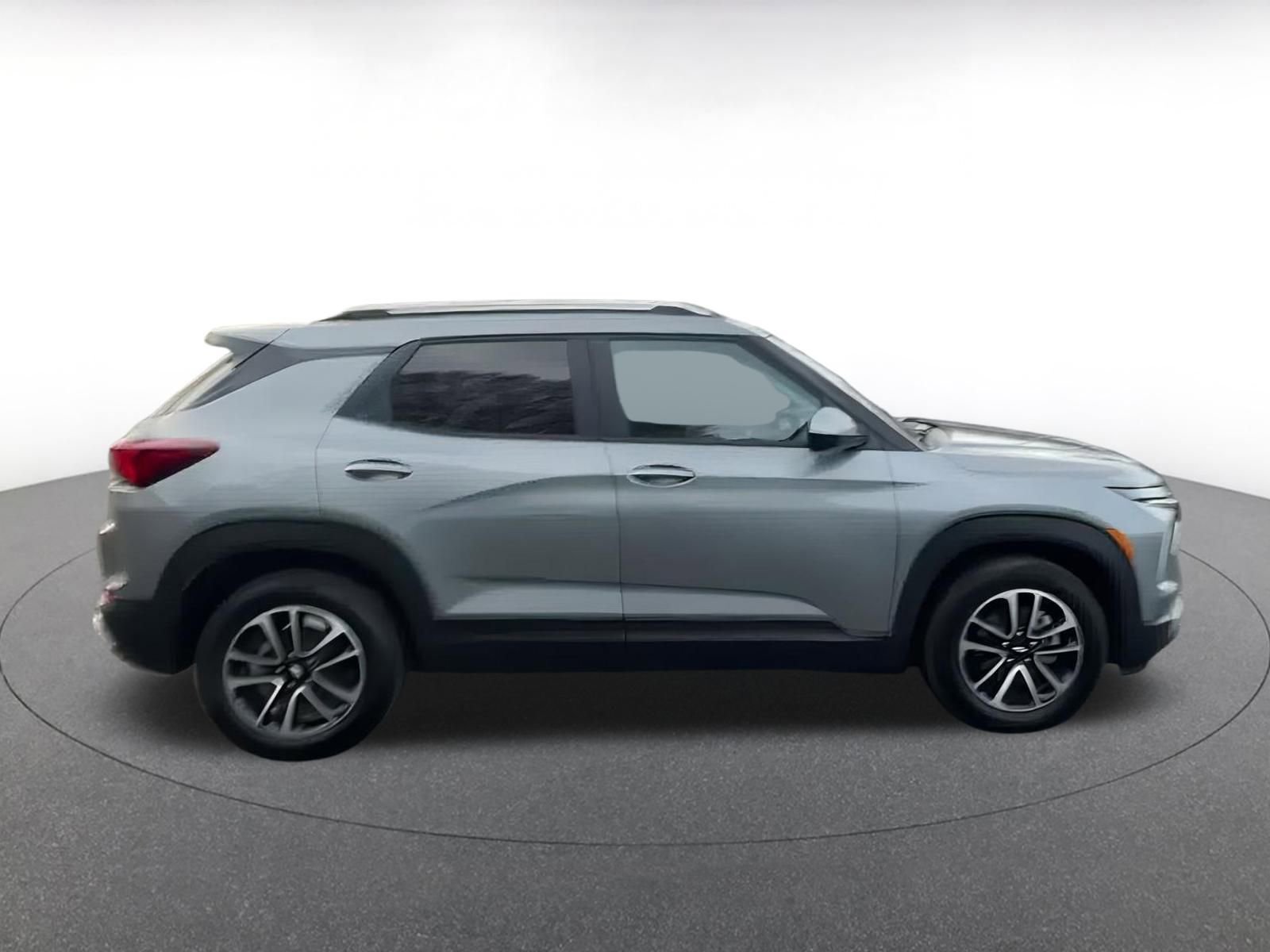 Used 2025 Chevrolet TrailBlazer LT image 16