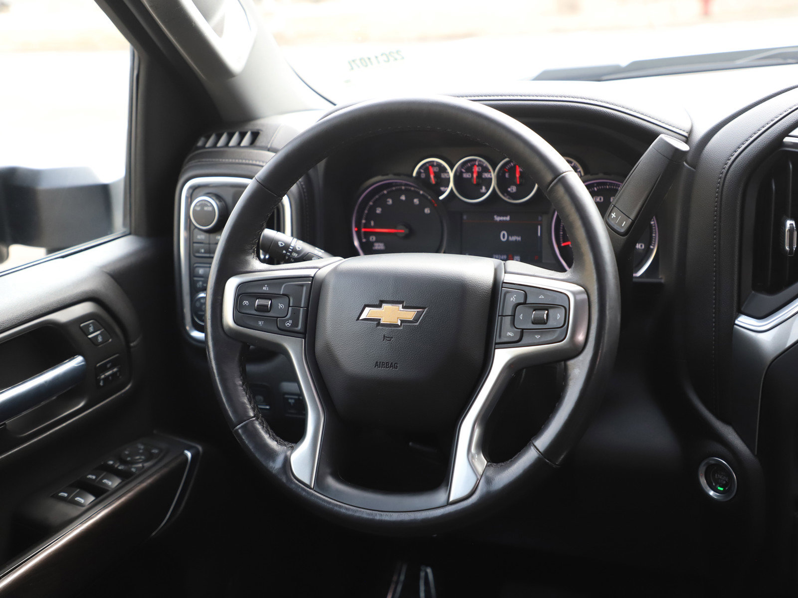 Used 2022 Chevrolet Silverado 3500 LTZ w/ LTZ Plus Package image 14