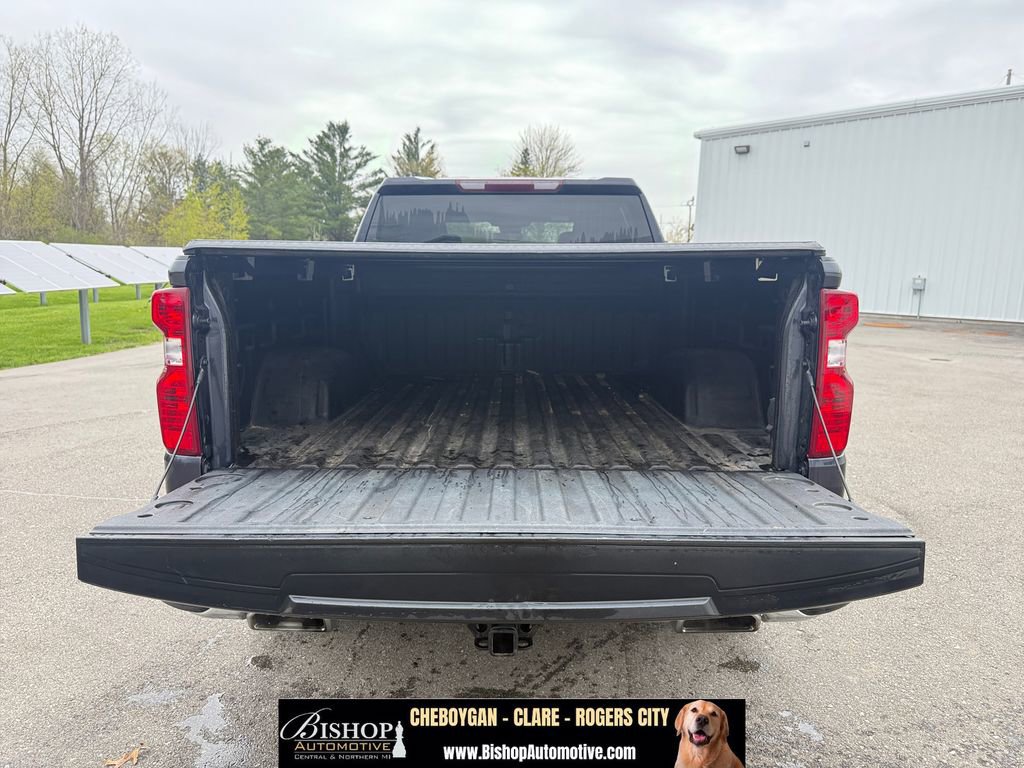 Used 2022 Chevrolet Silverado 1500 LT w/ Z71 Off-Road Package AWD/4WD image 18