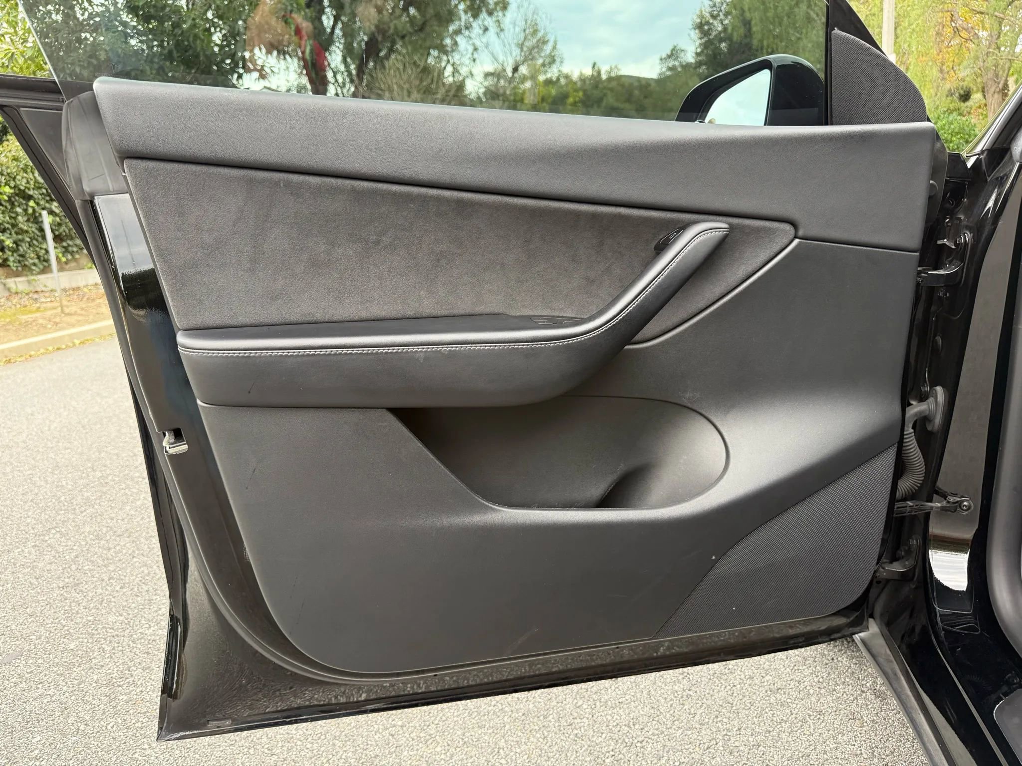 Used 2022 Tesla Model Y Performance image 5