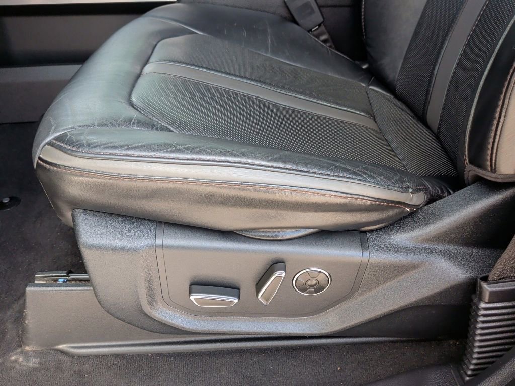 Used 2019 Ford F350 Platinum w/ Platinum Ultimate Package image 14