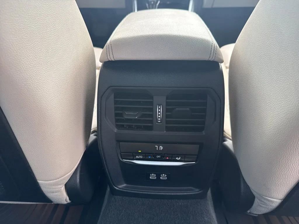 Used 2021 BMW 330i xDrive Sedan AWD/4WD image 33