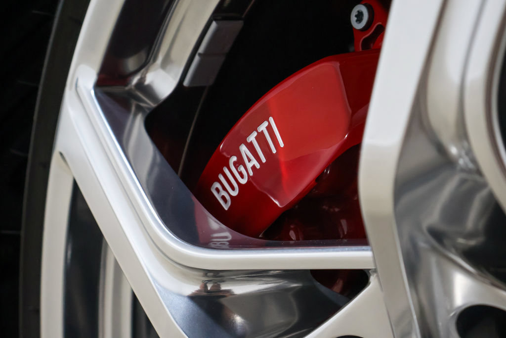 Used 2022 Bugatti Chiron Super Sport AWD/4WD image 69