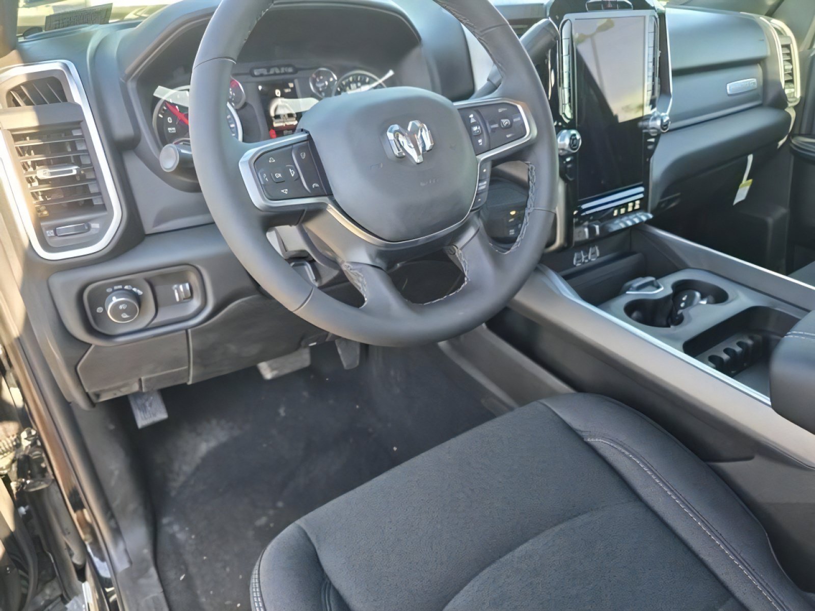 New 2026 RAM 2500 Big Horn AWD/4WD image 14