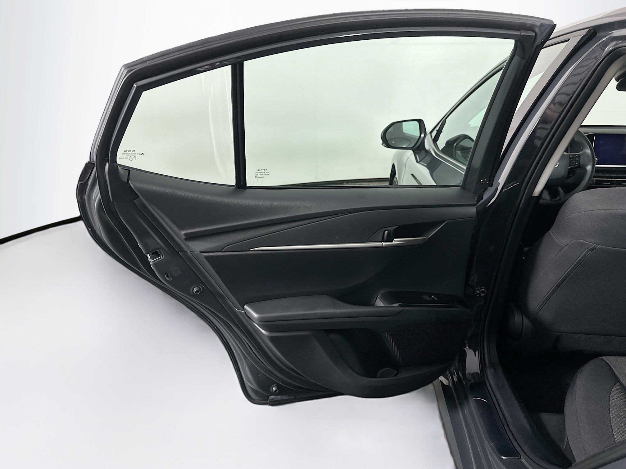 Used 2025 Toyota Camry LE image 26