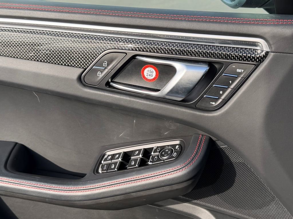 Used 2021 Porsche Macan GTS image 39