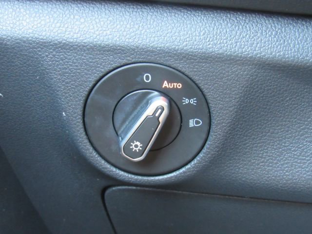 Used 2023 Volkswagen Jetta Sport image 30