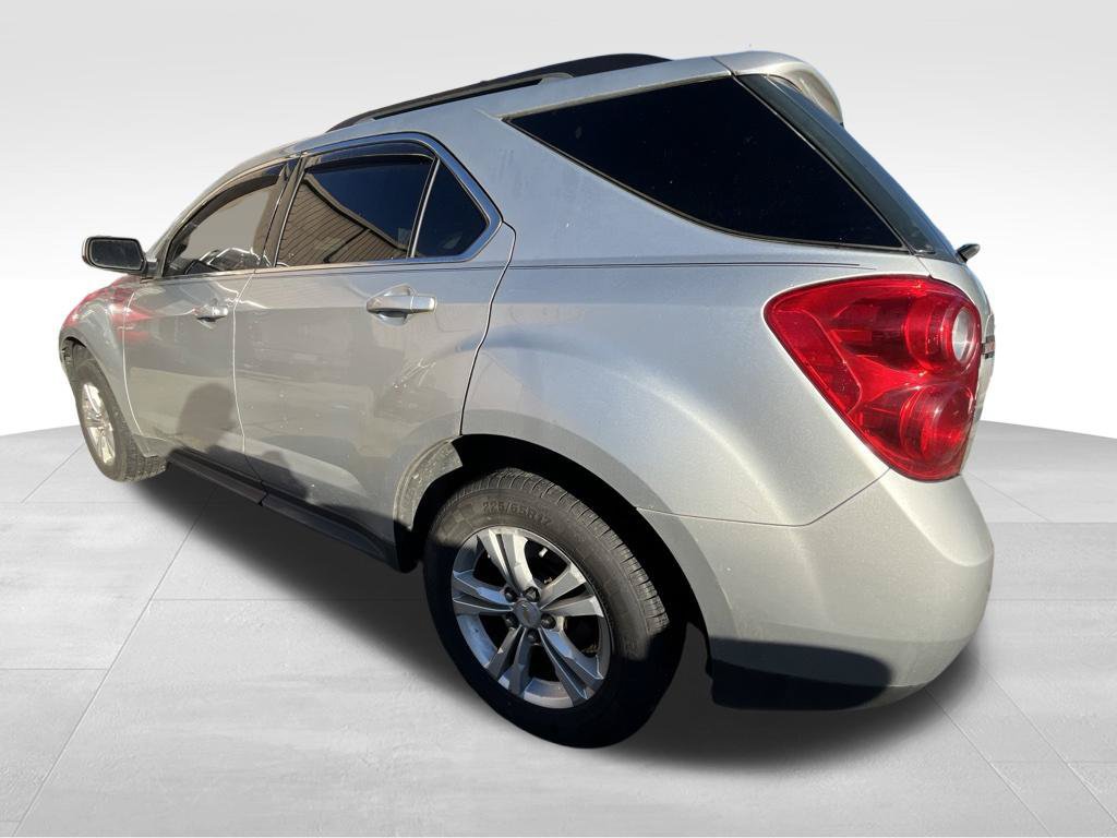 Used 2011 Chevrolet Equinox LT w/ Driver Convenience Package FWD image 3