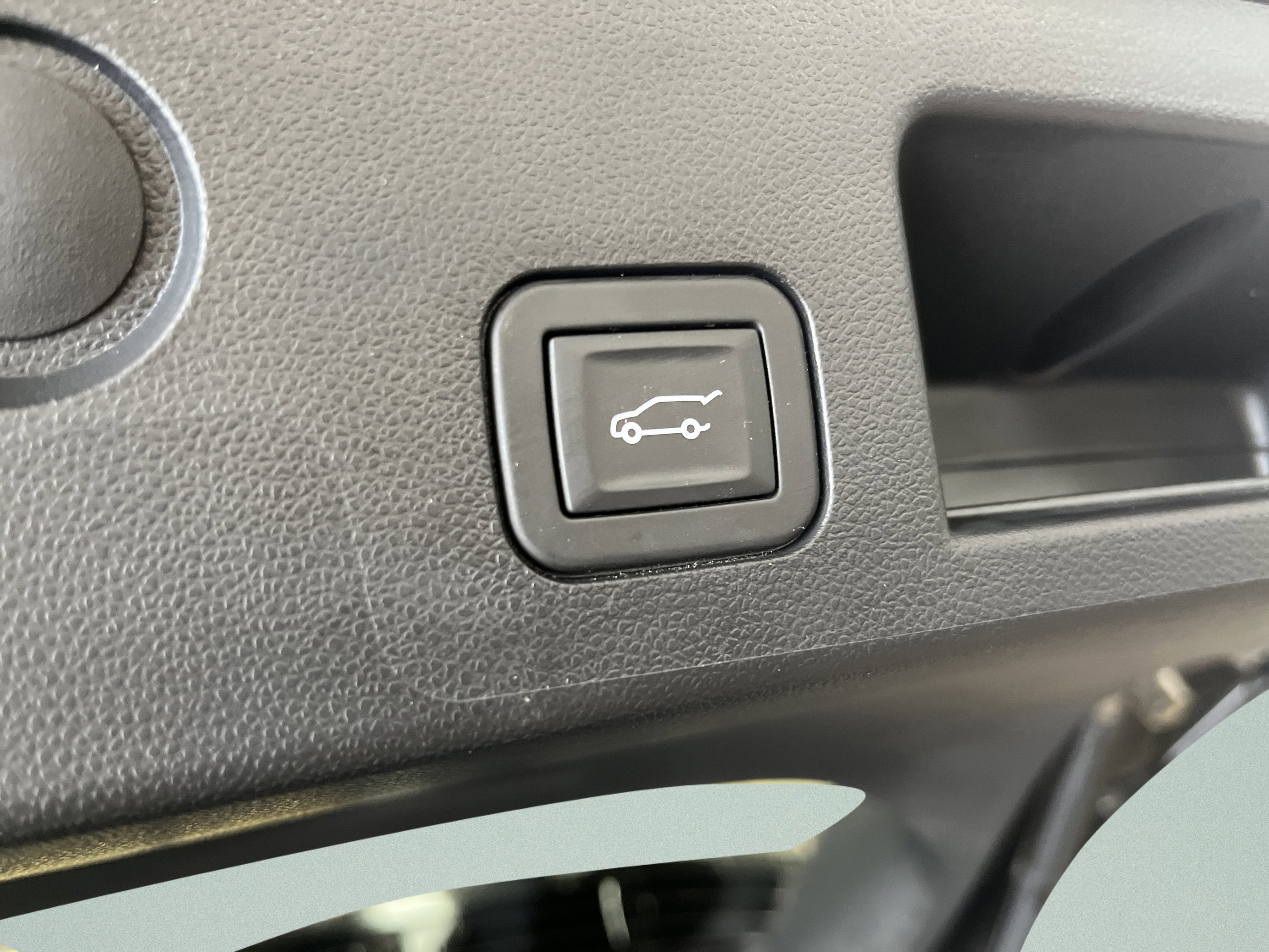 Used 2026 Chevrolet Equinox LT w/ Convenience Package II AWD/4WD image 12