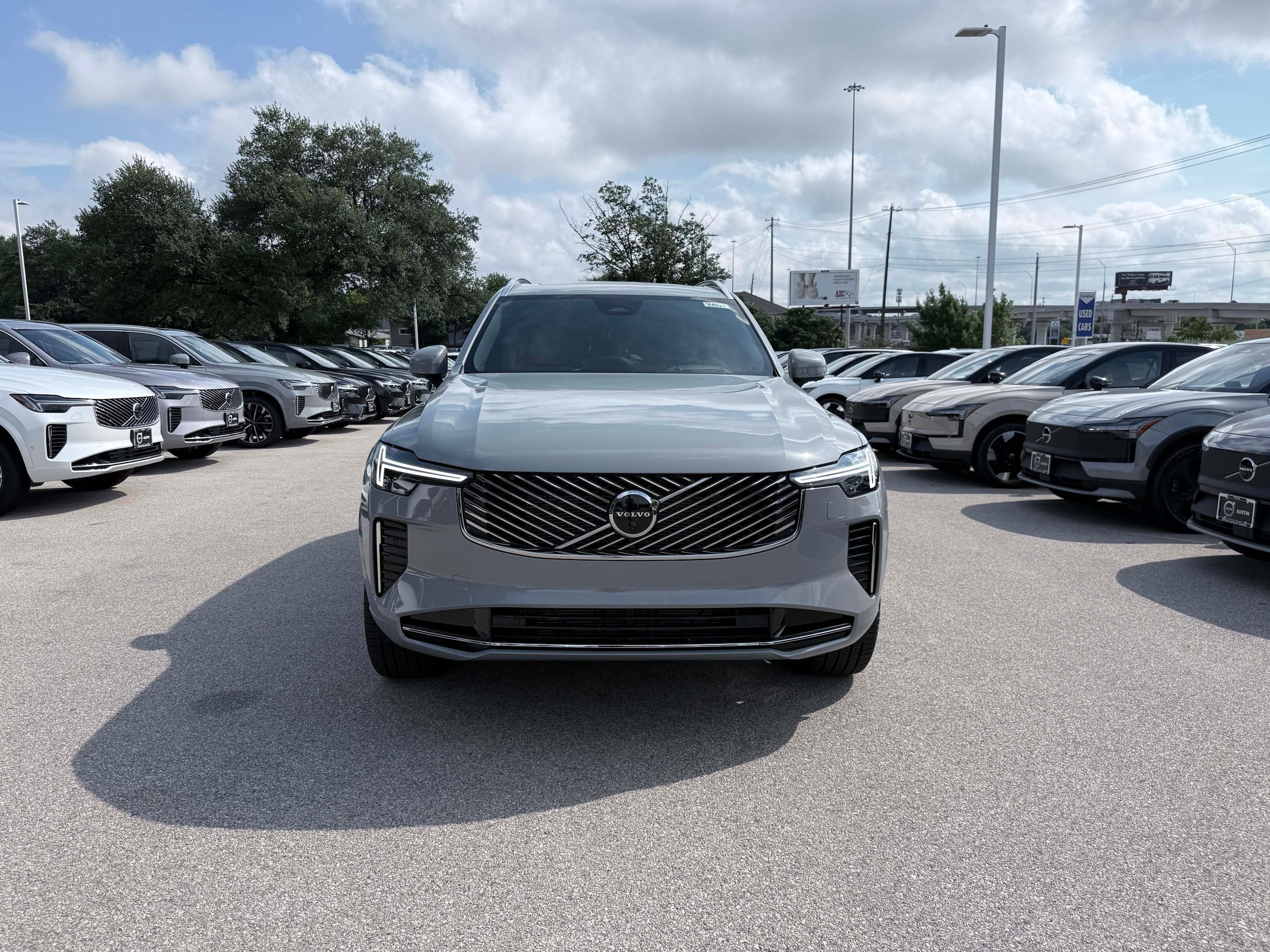 New 2026 Volvo XC90 B5 Ultra w/ Protection Package Premier AWD/4WD image 7