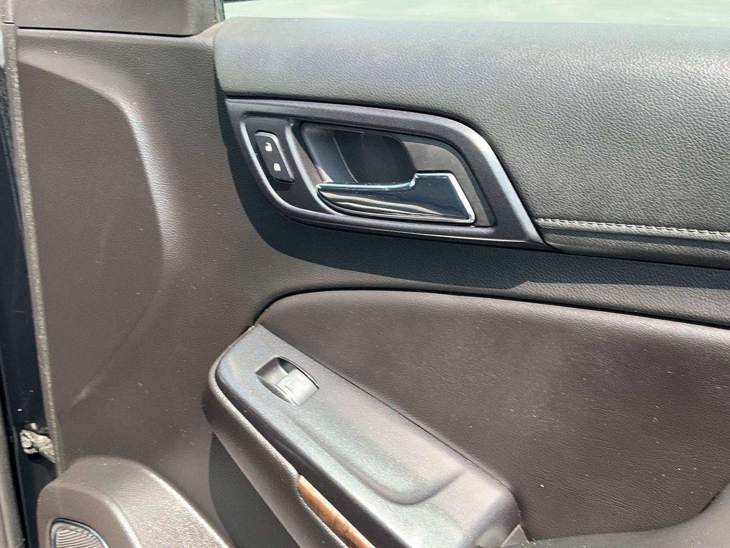 Used 2018 Chevrolet Tahoe LS AWD/4WD image 29