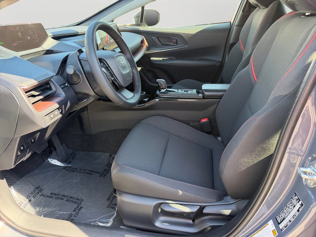 Used 2026 Toyota Prius Plug-In Hybrid FWD image 16