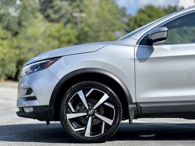 Used 2020 Nissan Rogue Sport SL w/ Premium Package image 12