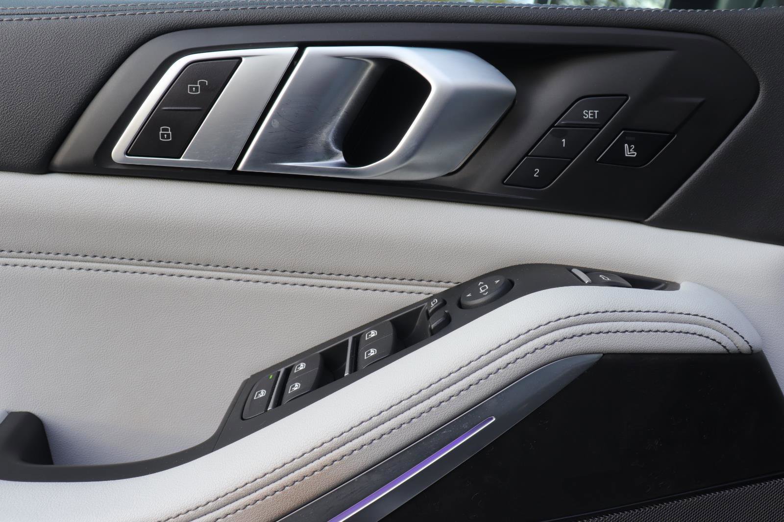 Certified 2024 BMW X5 xDrive40i w/ Premium Package image 26