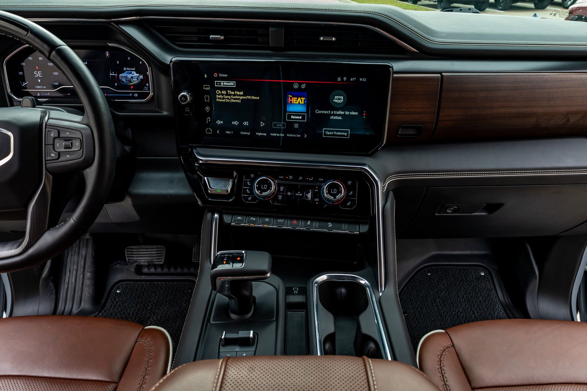 Used 2025 GMC Sierra 1500 Denali Ultimate image 24