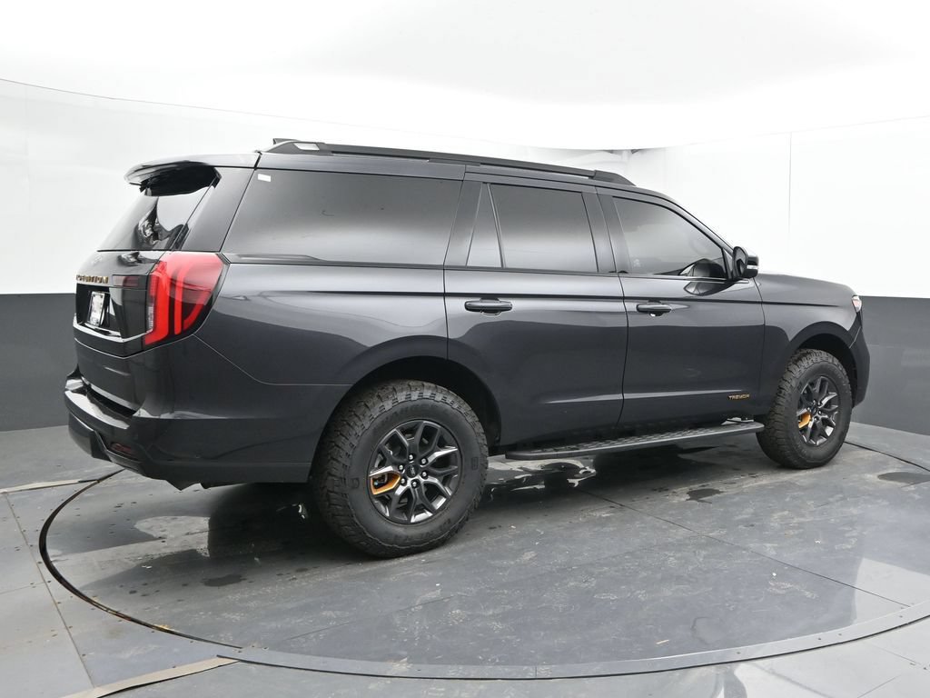 Used 2025 Ford Expedition Tremor AWD/4WD image 3